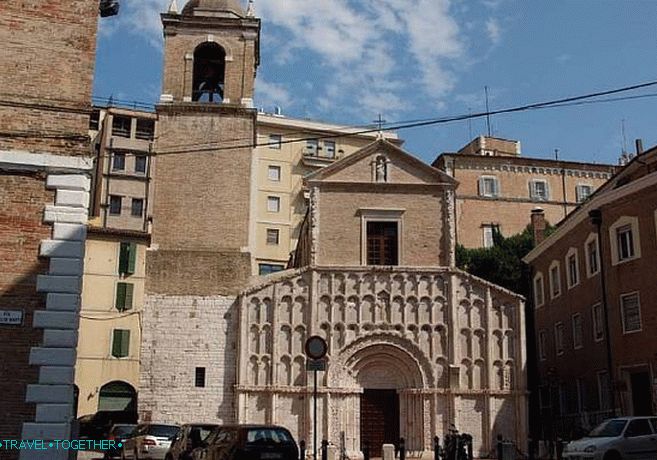 Kostol Santa Maria della Piazza v Ancone