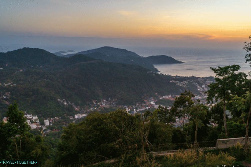 Veľký Budha na Phukete a rozhľadňa - hlavná atrakcia