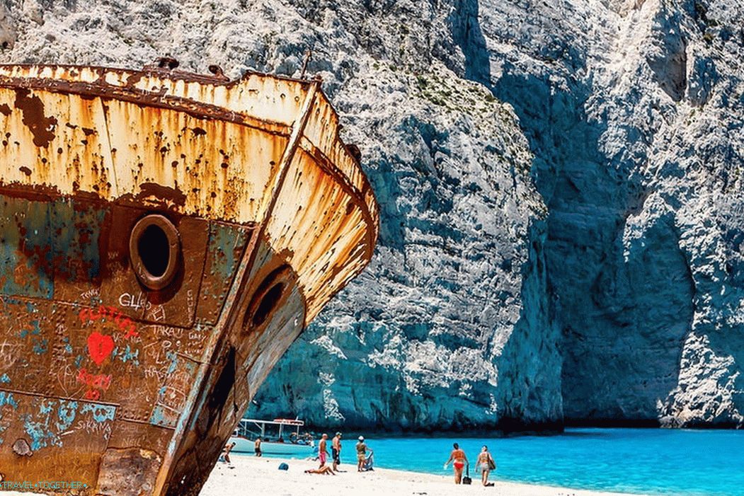 Navagio Bay: príbeh najznámejšej pláže v Grécku