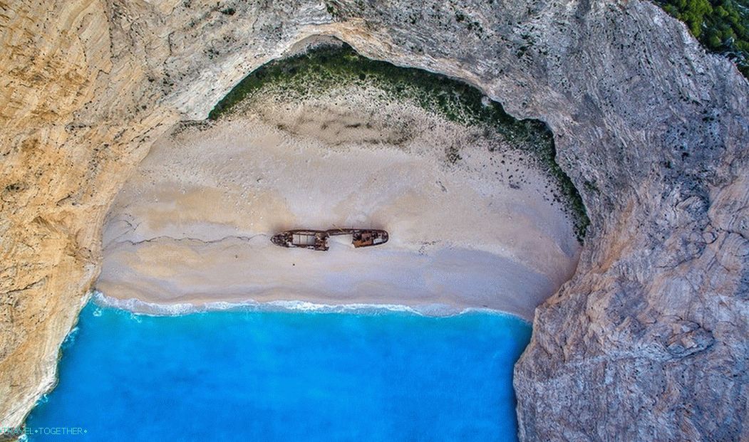 Navagio Bay: príbeh najznámejšej pláže v Grécku