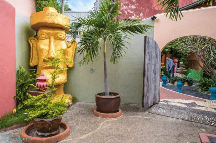 Pandora Lifestyle Bungalow na Samui - jaskyňa Flintston
