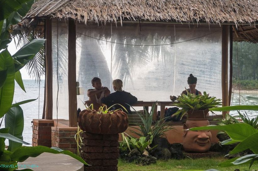 Orion centrum na Phangane - vegetariánska kaviareň, sauna, joga a detox