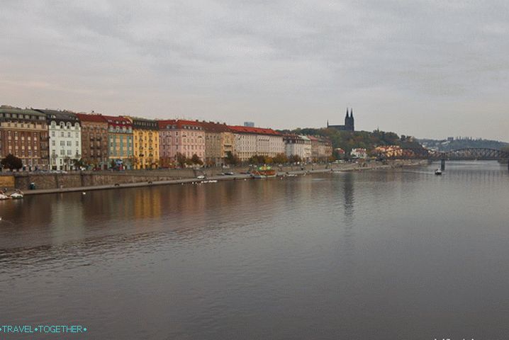 Stará Praha a takmer Petrohradská nábrežie