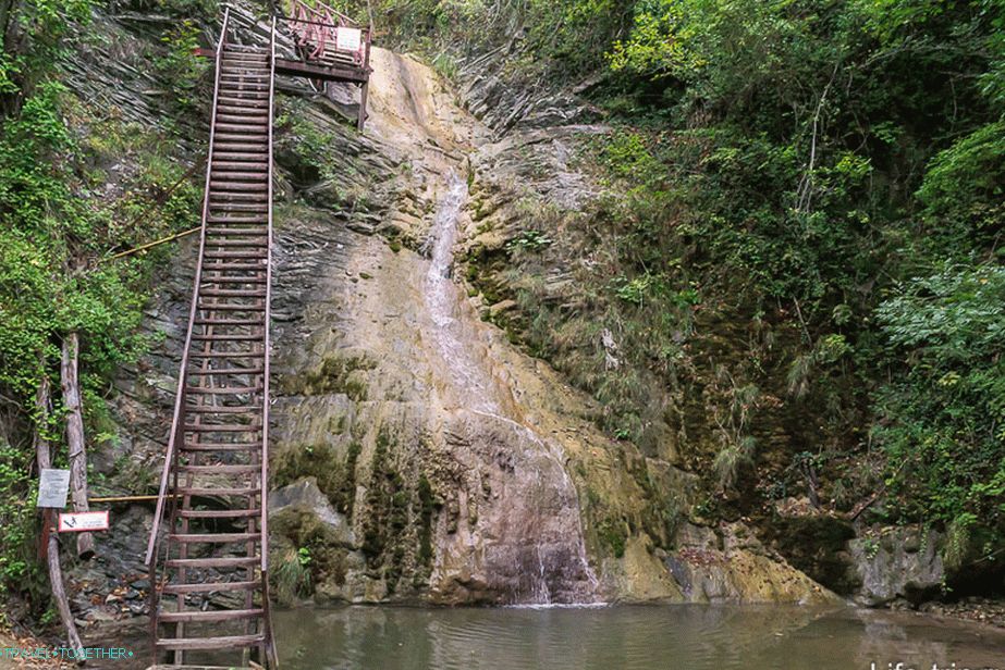 Gebius Falls na jeseň