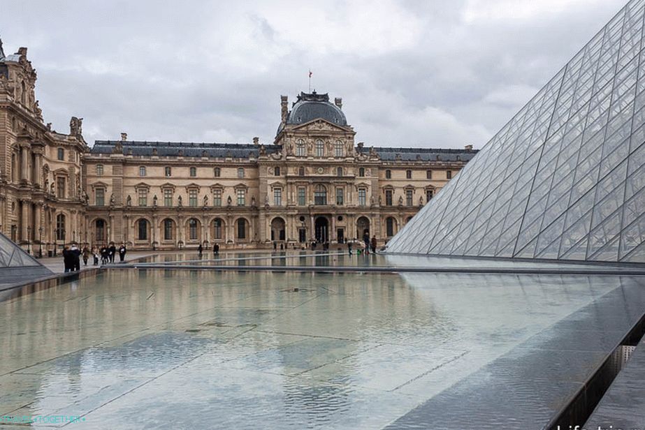 Louvre