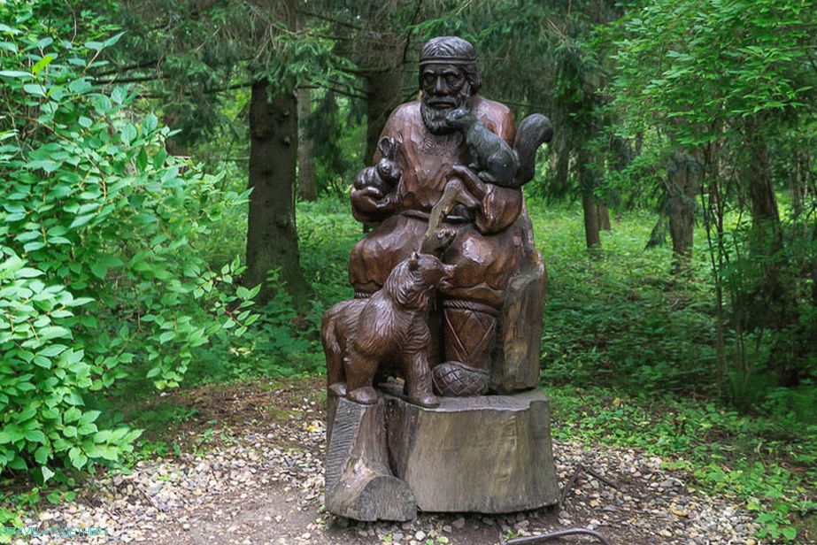 V parku s tuctom postáv z rozprávok