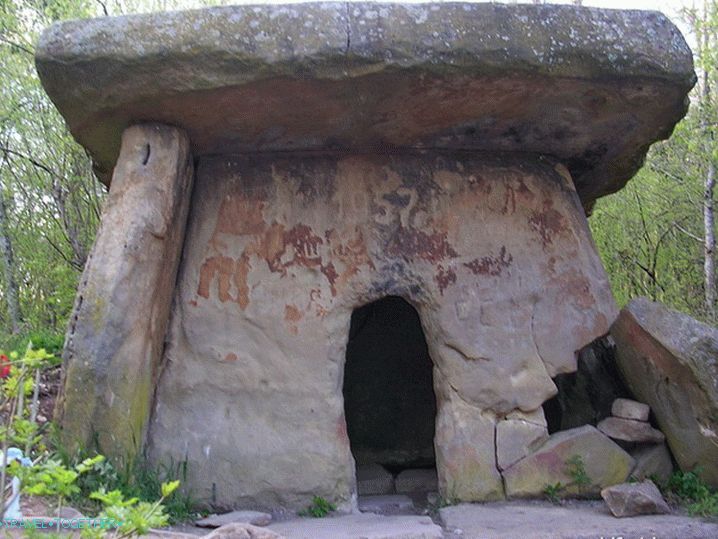 Dolmens z Gelendzhiku. Dolmen Khan.