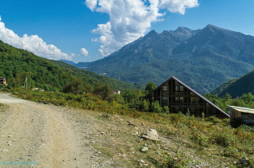 Dolmens v Krasnaya Polyana - orientačný bod pre amatérku