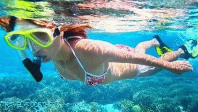 Plavba po pobreží ostrova Koh Phangan na plachetnici