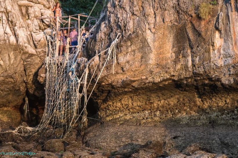 Prehliadka ostrova Phi Phi Island v Thajsku - moja recenzia a ako najlepšie ísť