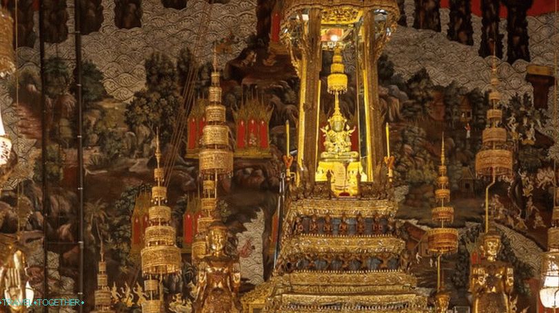 Chrám smaragdového Budhu v kráľovskom paláci v Bangkoku