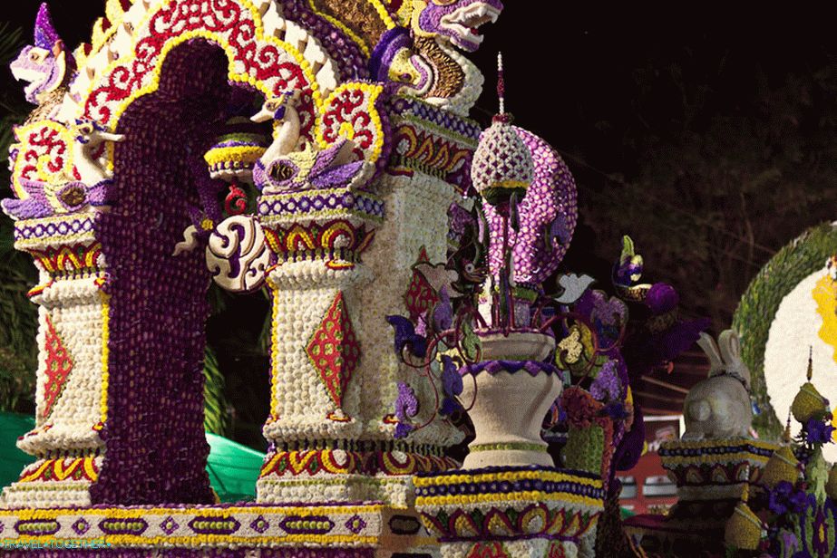 Kvetinový festival Thajska, prehliadkové vozíky