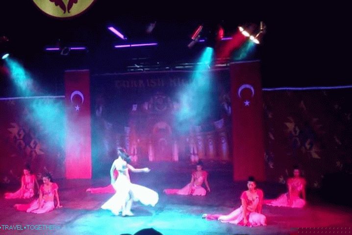 Kemer brušný tanec