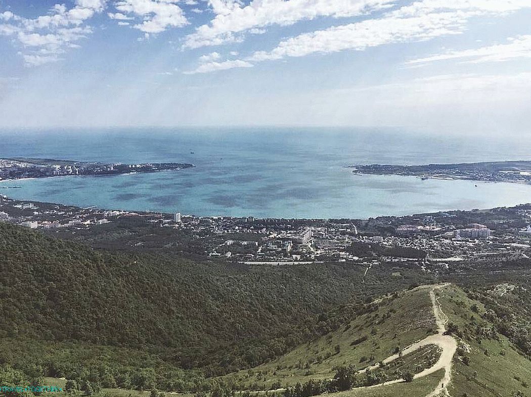 Panoráma zátoky Gelendzhik. Fotografia - @cathy_dar