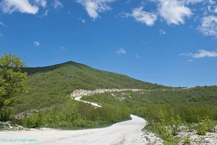 Vojenská cesta do Kaukazu. Mount Gelendzhik.