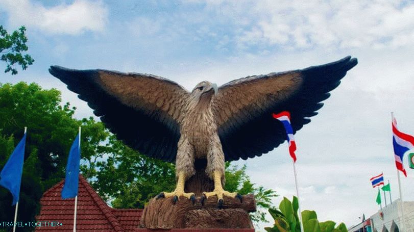 Sochy v meste Krabi