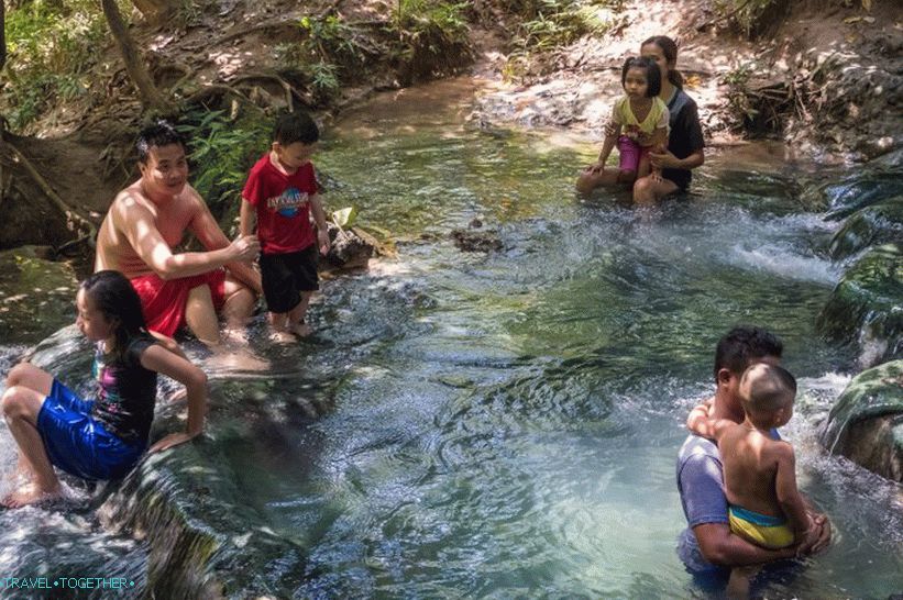 Horúce pramene v Krabi alebo Hot Springs - keď chcete poraziť teplo