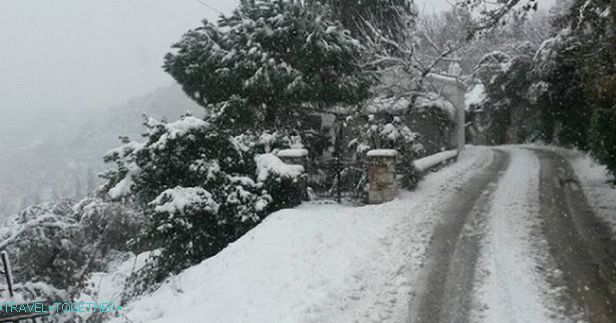 Sneh na Skopelos 2