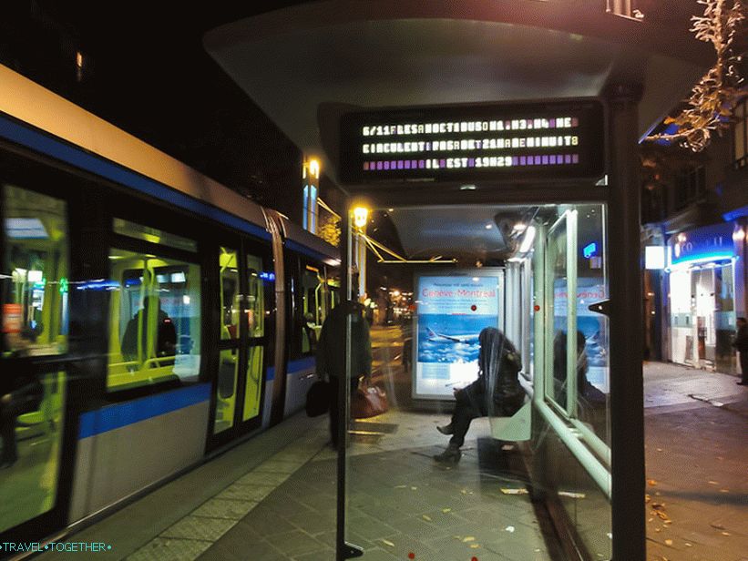 Štítok na električkovej zastávke