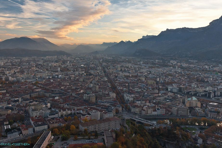 Pohľad z Bastille, panorama Grenoble