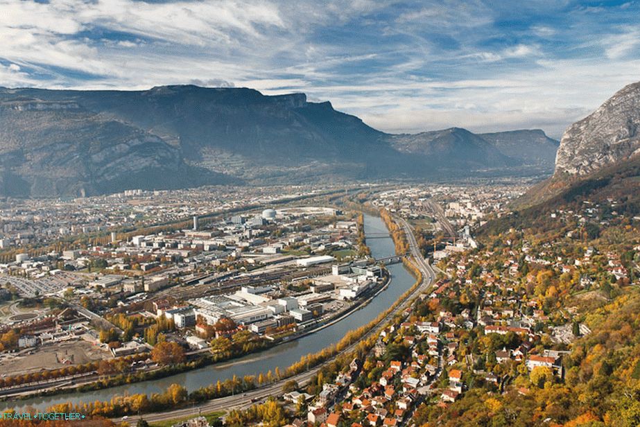 Grenoble z výšky Bastily