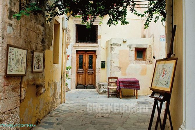 Chania - romantika úzkych uličiek a benátskej architektúry