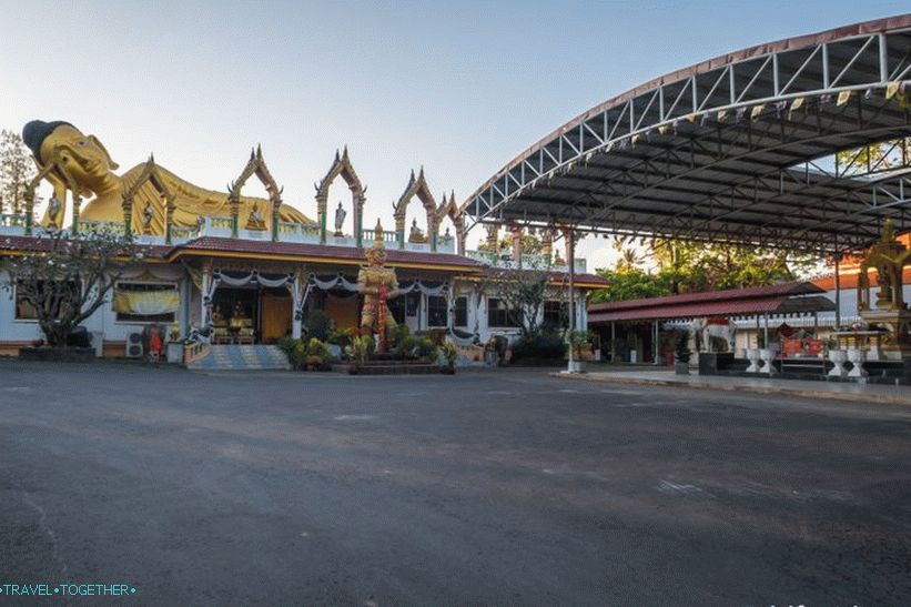 Chrám ležiaceho Budhu v Phukete - Wat Sri Sunthon