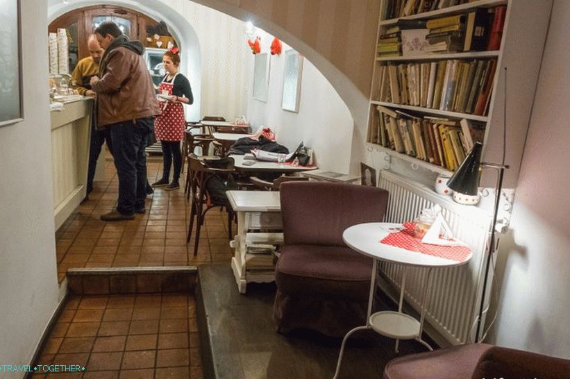 Cafe Creme de la Creme - návšteva francúzskej babičky