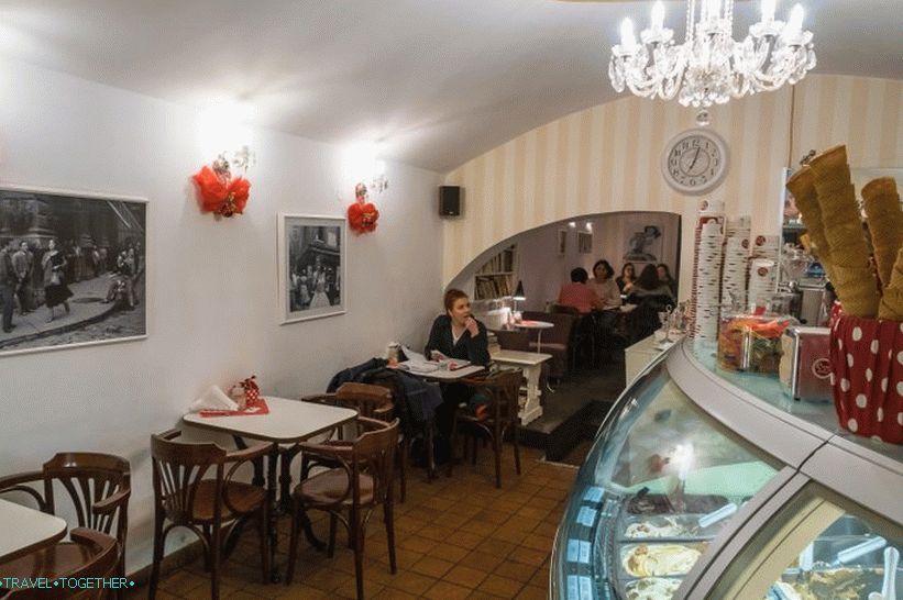 Cafe Creme de la Creme - návšteva francúzskej babičky