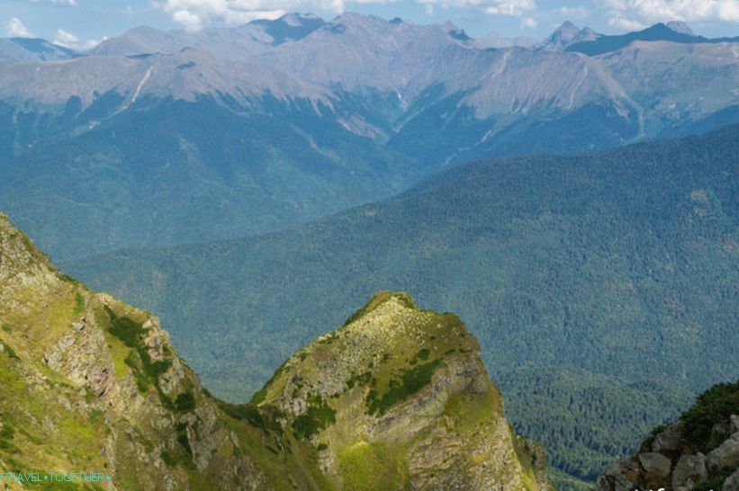 Kamenný stĺp 2509 mv Rosa Khutor - skvelé sledovanie pre začiatočníkov