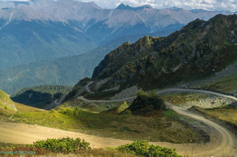 Kamenný stĺp 2509 mv Rosa Khutor - skvelé sledovanie pre začiatočníkov