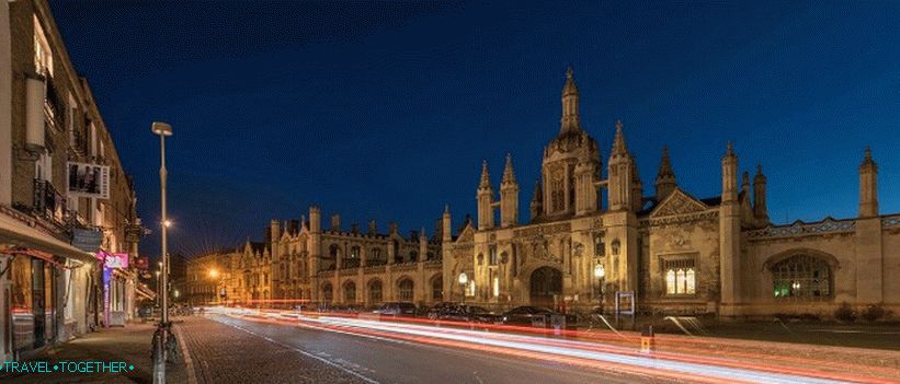 Cambridge v noci