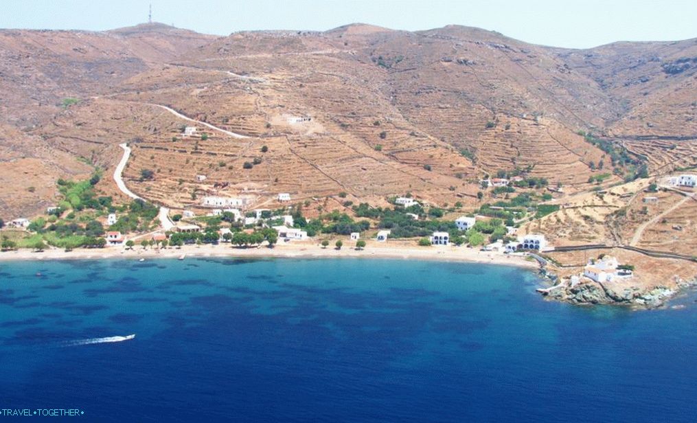 Kythnos: pláže a pamiatky ostrova Cycladic