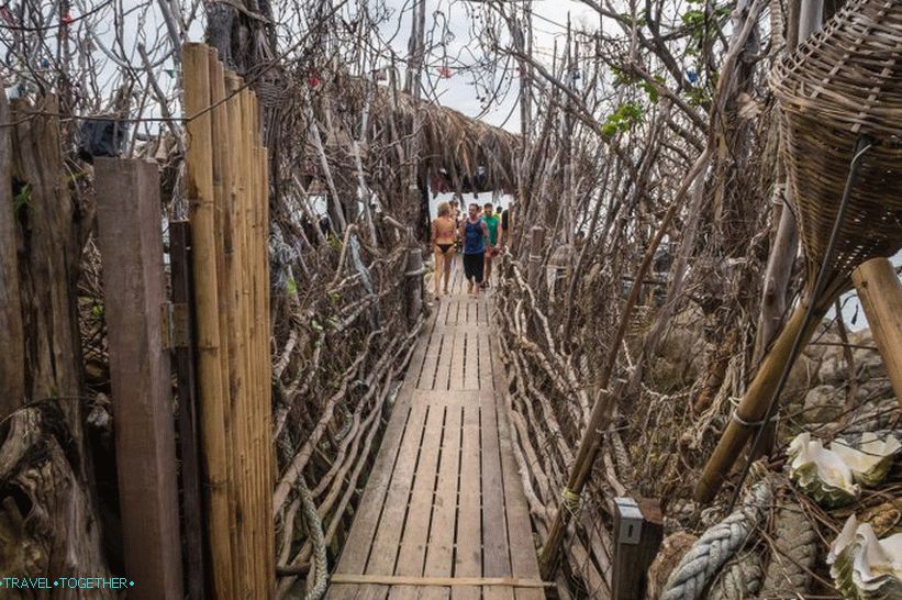 Koh Raham on Phangan - autentická reštaurácia z morského odpadu
