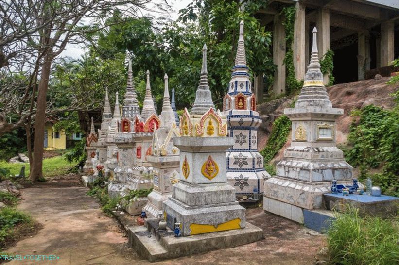 Červený chrám na Samui a prvý turista - čas úžasných príbehov