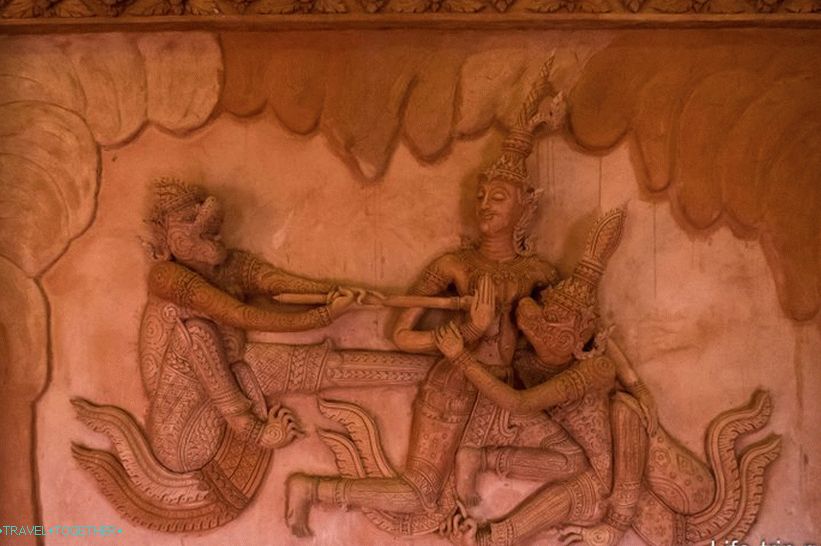 Červený chrám na Samui a prvý turista - čas úžasných príbehov
