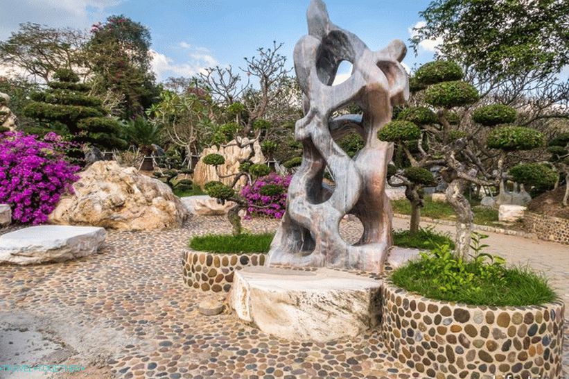 Krokodília farma v Pattaya a park miliónov rokov kameňov - moje dojmy