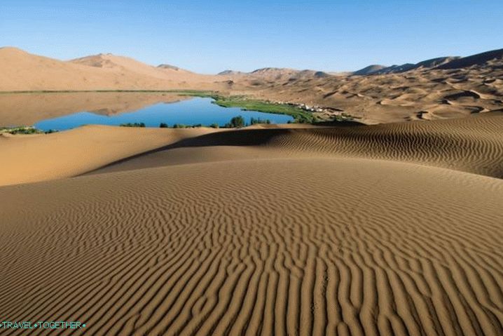 Egypt, Oasis v saharskej púšti