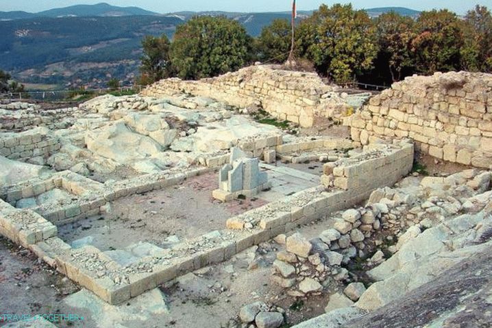 Bulharsko, zrúcaniny starobylého mesta Perperikon