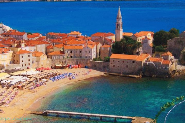 Čierna Hora, záliv Budva