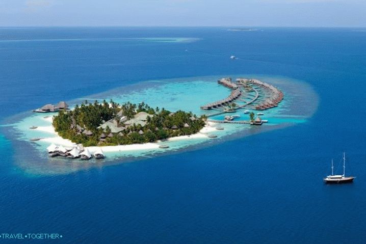 Maldivy, tu je relaxačná plážová dovolenka mimo civilizácie.