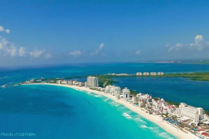 Mexico, Cancun - ideálne vlny pre surfistov tu