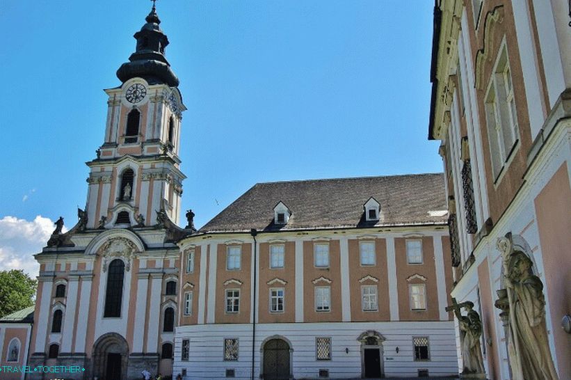 „Kláštor