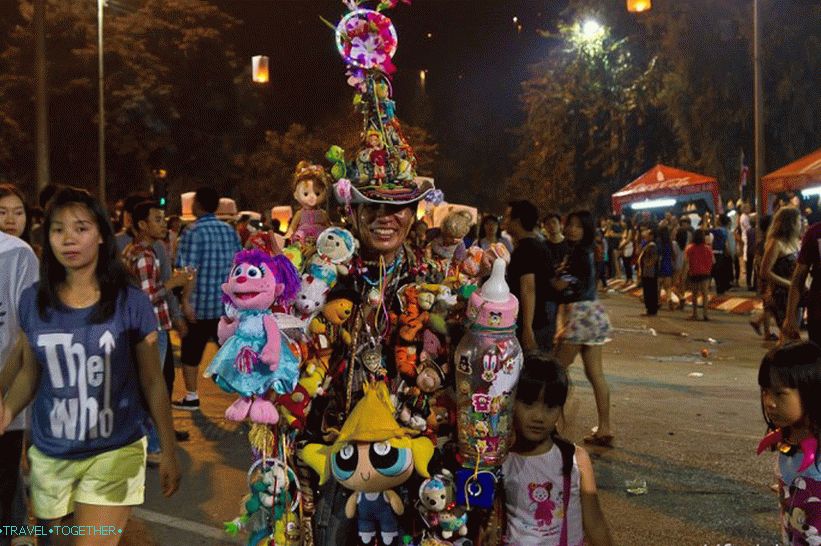 Loy Kratong a Yipeng Festival (30)