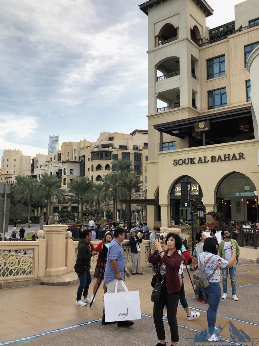 Souk Al Bahar Dubaj