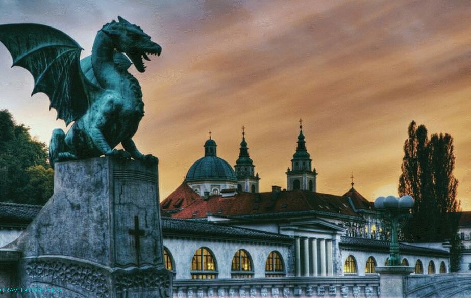 Zmaysky most