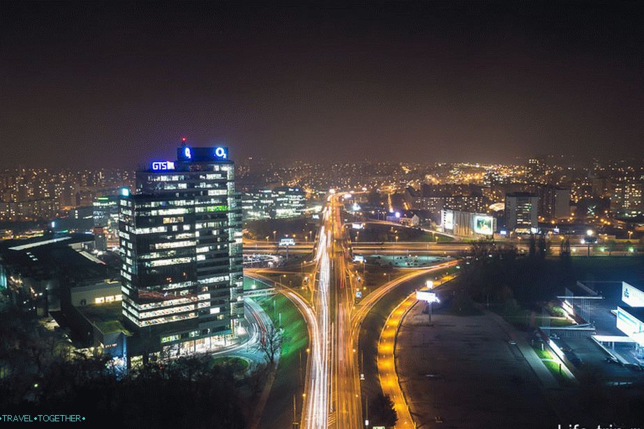 Pohľad z rozhľadne v smere na spaciu oblasť Petrzalka