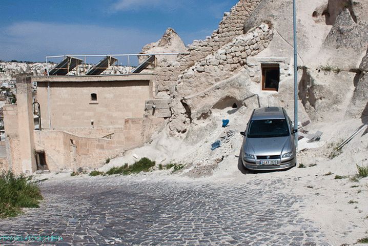 Parkovanie v podmienkach Goreme.