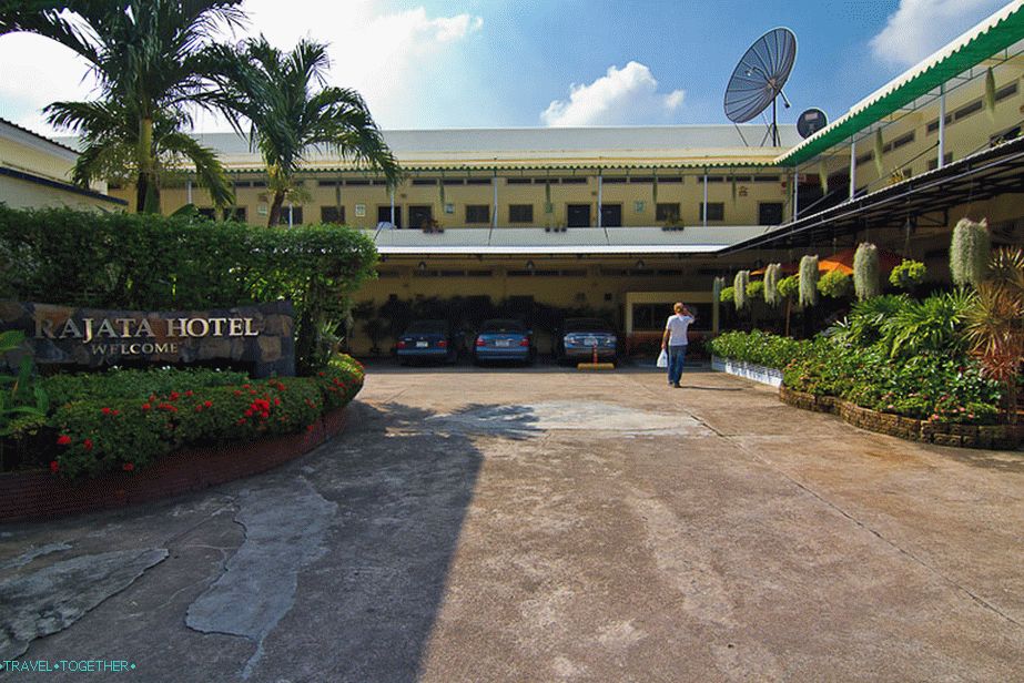 Lacný hotel v Bangkoku v Khao San - Rajata Hotel