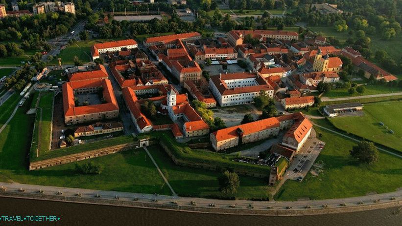 Tvrdá